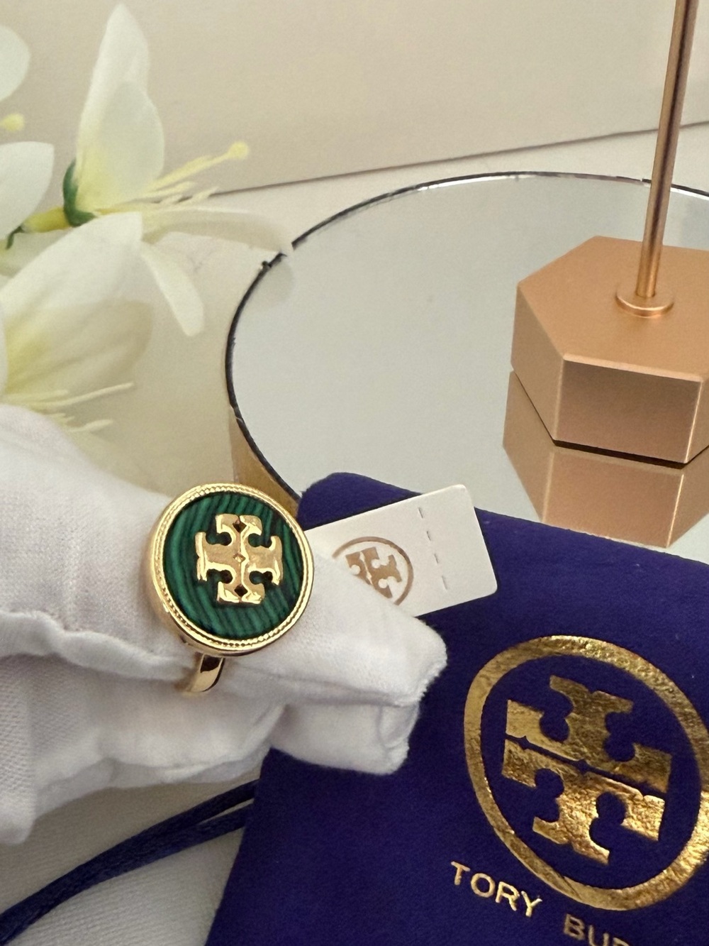 Tory Burch AUTHENTIC Gold-Tone Ring  Malachite Semiprecious Stone Logo Sz 8